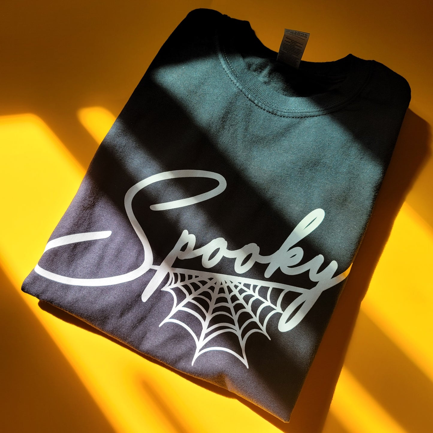 SPOOKY TEE