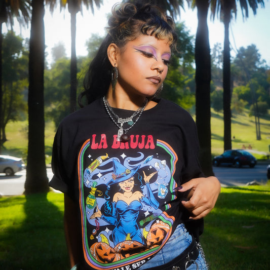 LA BRUJA TEE